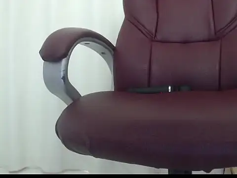 MommyLatina online show from 03/28/26, 07:13