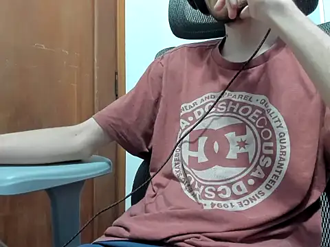 4rthurTV online show from 05/04/26, 02:40