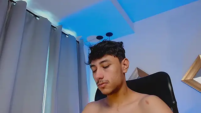 Snapshot of Vezzx chatting on 03/30/26, 06:31 Vezzx online show from 03/30/26, 06:31