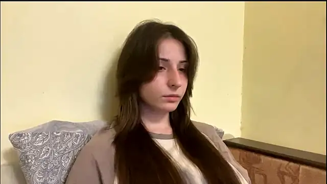 Snapshot of sakuraabloom7 chatting on 03/29/26, 05:46 sakuraabloom7 online show from 03/29/26, 05:46