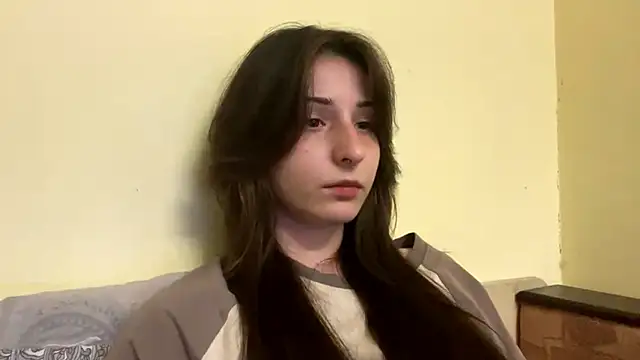 Snapshot of sakuraabloom7 chatting on 03/31/26, 04:40 sakuraabloom7 online show from 03/31/26, 04:40