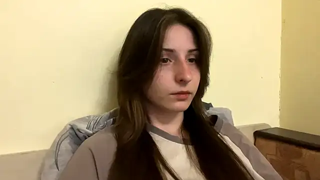 Snapshot of sakuraabloom7 chatting on 04/06/26, 05:14 sakuraabloom7 online show from 04/06/26, 05:14