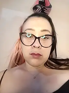 Snapshot of lua-bfly chatting on 04/07/26, 10:42 lua-bfly online show from 04/07/26, 10:42