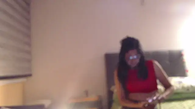 Taniafirelux online show from 04/07/26, 12:44