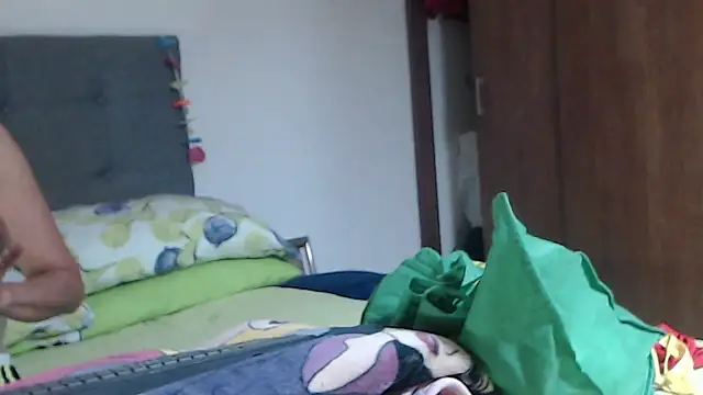 Taniafirelux online show from 04/07/26, 11:59