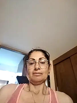 Taniafirelux online show from 04/21/26, 10:45