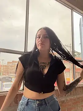 Snapshot of Tatii1 chatting on 03/22/26, 07:17 Tatii1 online show from 03/22/26, 07:17