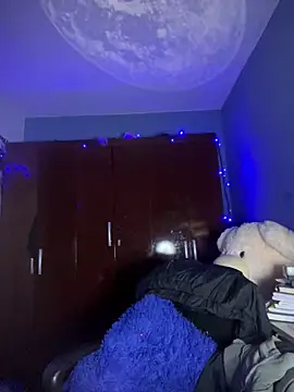 Snapshot of Tatii1 chatting on 03/27/26, 01:11 Tatii1 online show from 03/27/26, 01:11