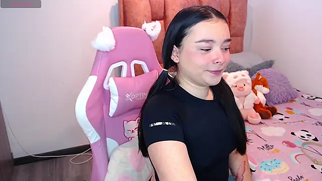 Snapshot of Nahia_Brm chatting on 04/06/26, 04:52 Nahia Brm online show from 04/06/26, 04:52