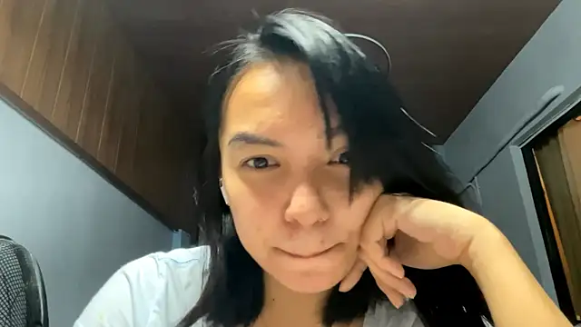 NoreenPierotti online show from 04/01/26, 01:41