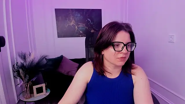 Snapshot of AmeliaDateri chatting on 03/28/26, 07:24 AmeliaDateri online show from 03/28/26, 07:24