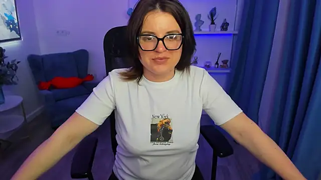 Snapshot of AmeliaDateri chatting on 04/01/26, 07:11 AmeliaDateri online show from 04/01/26, 07:11