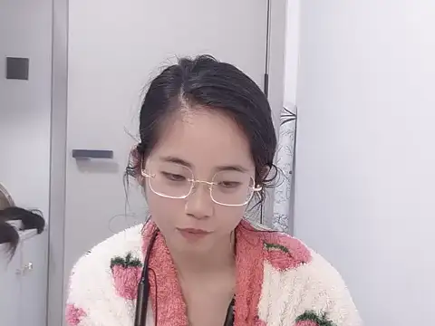 Snapshot of MIAOMIAO-666 chatting on 04/03/26, 01:20 MIAOMIAO-666 online show from 04/03/26, 01:20