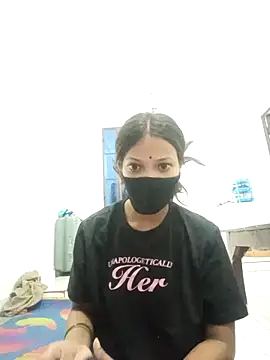 Candyy crushh online show from 05/05/26, 06:16