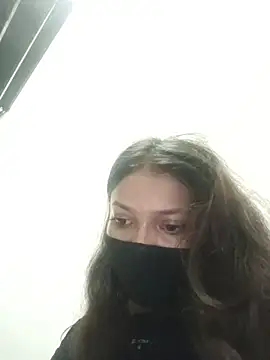 Candyy crushh online show from 05/14/26, 08:54