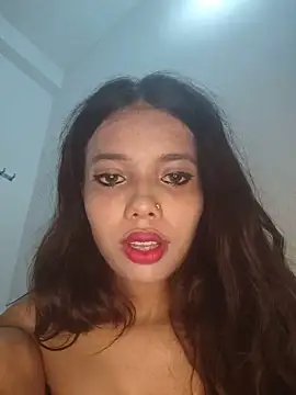 Candyy crushh online show from 06/17/26, 08:21
