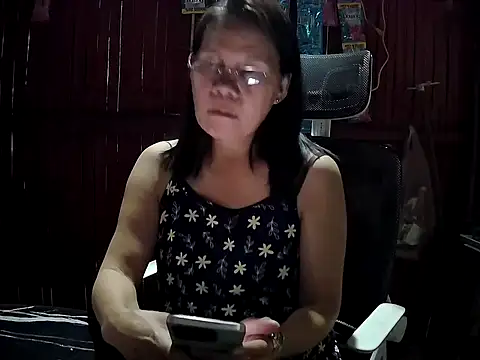 mommylicious 23 online show from 04/16/26, 11:33