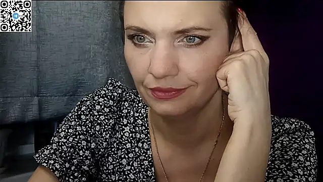 HotMamaQueen234 online show from 05/09/26, 09:53