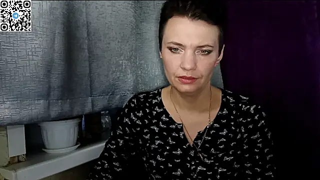 HotMamaQueen234 online show from 05/14/26, 09:10