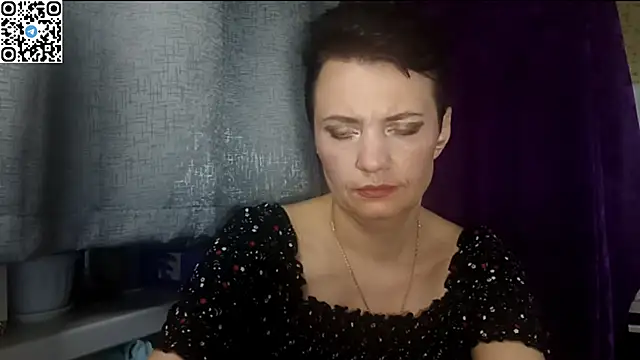HotMamaQueen234 online show from 05/16/26, 08:07