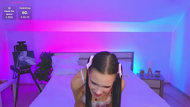 Snapshot of Deibora chatting on 04/16/26, 11:00 Deibora online show from 04/16/26, 11:00