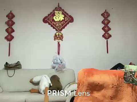 Snapshot of Sissi888 chatting on 04/05/26, 02:14 Sissi888 online show from 04/05/26, 02:14