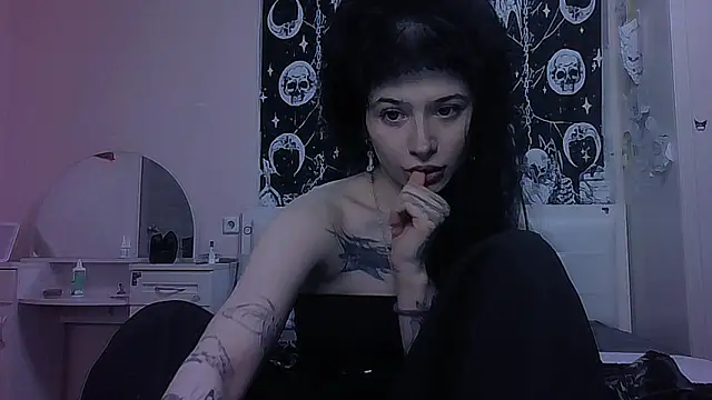 Snapshot of AllisonDeetz chatting on 04/10/26, 07:07 AllisonDeetz online show from 04/10/26, 07:07