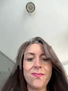 Snapshot of skarletthorne chatting on 03/26/26, 07:47 skarletthorne online show from 03/26/26, 07:47