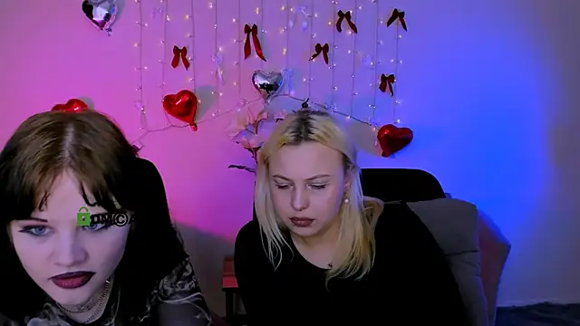 aria blaze  online show from 04/14/26, 01:39