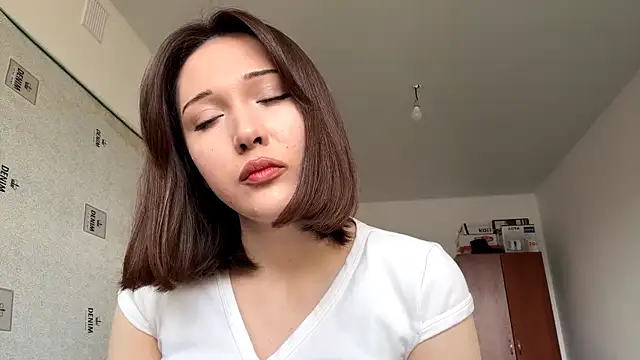 kiravings online show from 03/22/26, 08:18