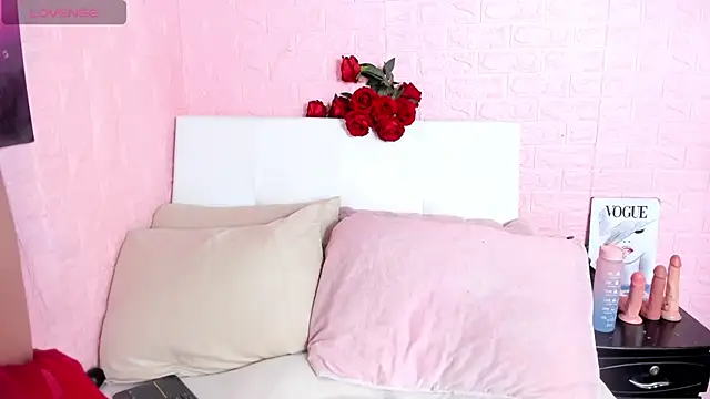 Snapshot of Celeste_Rox chatting on 04/14/26, 10:10 Celeste Rox online show from 04/14/26, 10:10