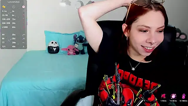 Snapshot of laurita_Olssen27 chatting on 04/12/26, 01:49 laurita Olssen27 online show from 04/12/26, 01:49