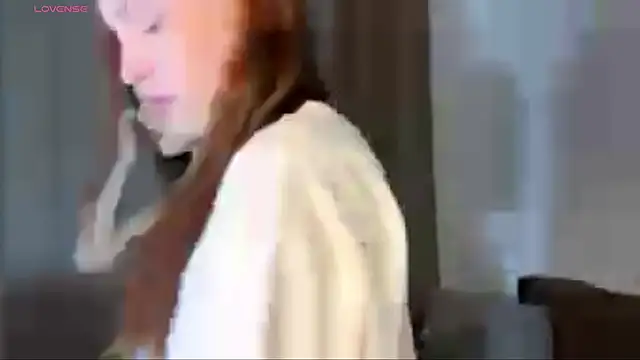 Snapshot of SparkSkarlet chatting on 04/14/26, 04:57 SparkSkarlet online show from 04/14/26, 04:57