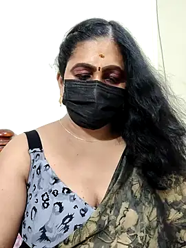 Snapshot of aishu_mallu_tamil chatting on 03/26/26, 08:03 aishu mallu tamil online show from 03/26/26, 08:03