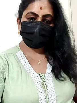 Snapshot of aishu_mallu_tamil chatting on 04/08/26, 08:09 aishu mallu tamil online show from 04/08/26, 08:09