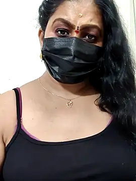 Snapshot of aishu_mallu_tamil chatting on 04/15/26, 07:54 aishu mallu tamil online show from 04/15/26, 07:54