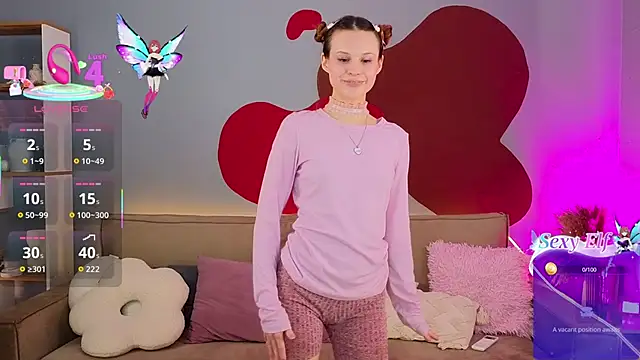 Snapshot of Lili_pixxie_ chatting on 03/24/26, 02:33 Lili pixxie online show from 03/24/26, 02:33