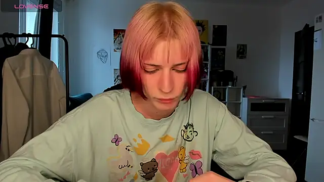 sweet peach    online show from 04/06/26, 11:22