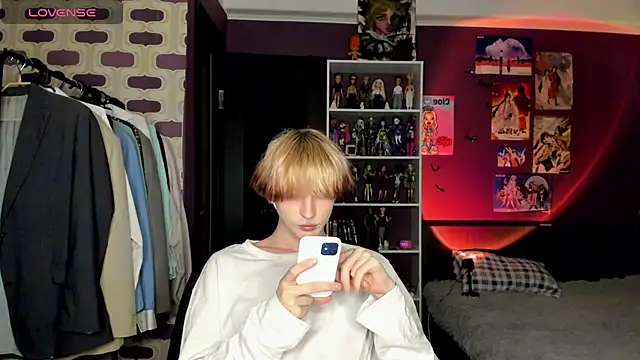 Snapshot of sweet_peach___ chatting on 06/29/26, 08:09 sweet peach online show from 06/29/26, 08:09