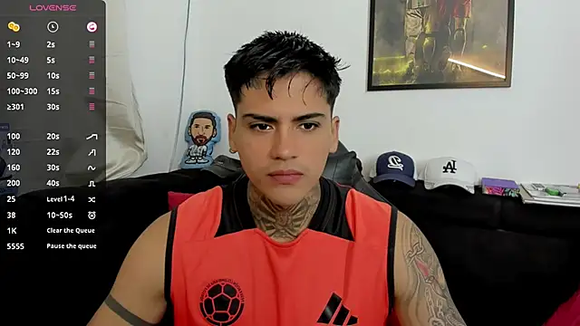 Snapshot of sweetlatinoboy chatting on 03/18/26, 10:18 sweetlatinoboy online show from 03/18/26, 10:18