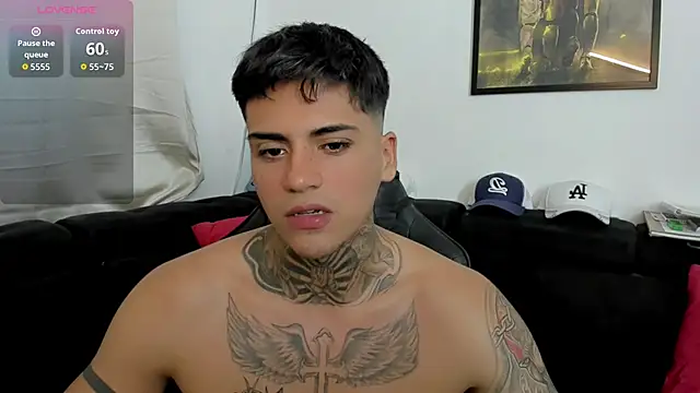 Snapshot of sweetlatinoboy chatting on 03/26/26, 11:21 sweetlatinoboy online show from 03/26/26, 11:21