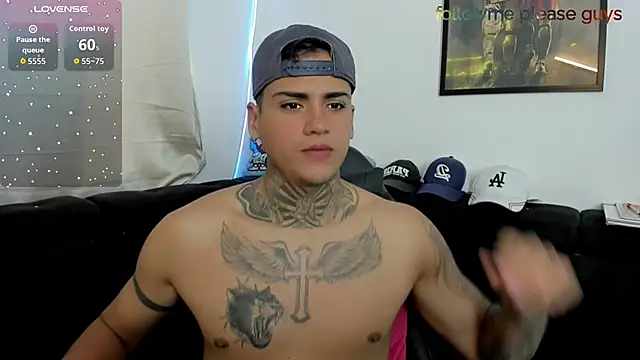 Snapshot of sweetlatinoboy chatting on 04/04/26, 12:02 sweetlatinoboy online show from 04/04/26, 12:02