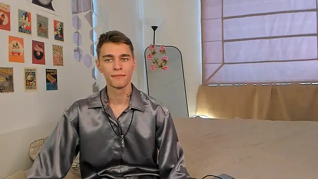 Snapshot of Shadow_blink chatting on 03/22/26, 11:35 Shadow blink online show from 03/22/26, 11:35