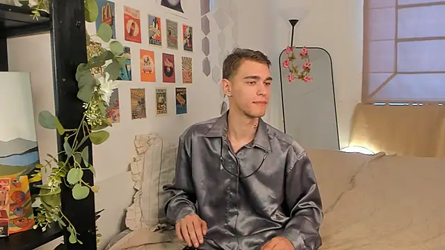 Snapshot of Shadow_blink chatting on 03/23/26, 12:09 Shadow blink online show from 03/23/26, 12:09