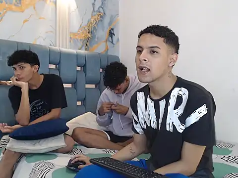 Snapshot of SEXY_BIG_COCK chatting on 03/21/26, 01:26 SEXY BIG COCK online show from 03/21/26, 01:26