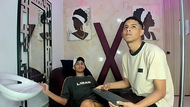 Snapshot of SEXY_BIG_COCK chatting on 03/31/26, 01:22 SEXY BIG COCK online show from 03/31/26, 01:22