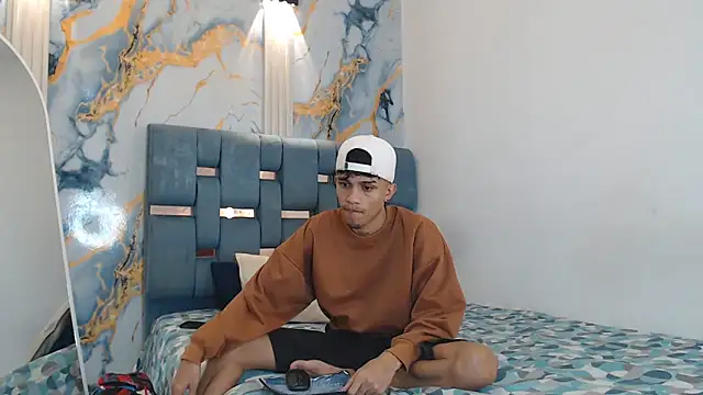 Snapshot of SEXY_BIG_COCK chatting on 04/09/26, 01:16 SEXY BIG COCK online show from 04/09/26, 01:16