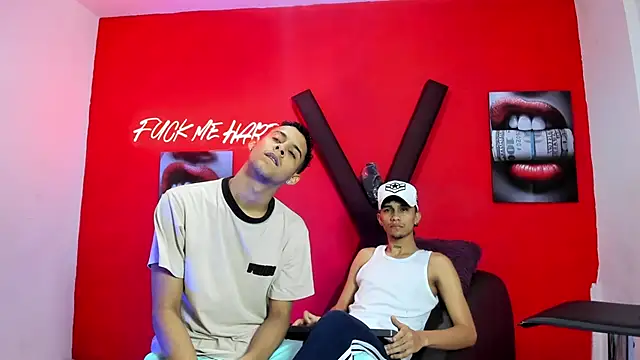 Snapshot of SEXY_BIG_COCK chatting on 04/16/26, 01:12 SEXY BIG COCK online show from 04/16/26, 01:12