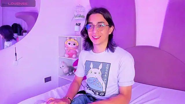 Snapshot of Keita_Moon chatting on 03/31/26, 12:05 Keita Moon online show from 03/31/26, 12:05