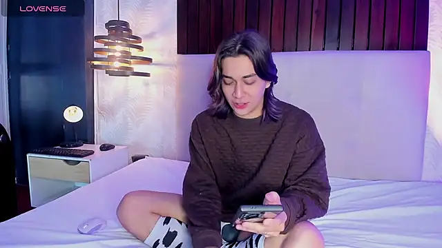 Snapshot of Keita_Moon chatting on 04/02/26, 12:14 Keita Moon online show from 04/02/26, 12:14